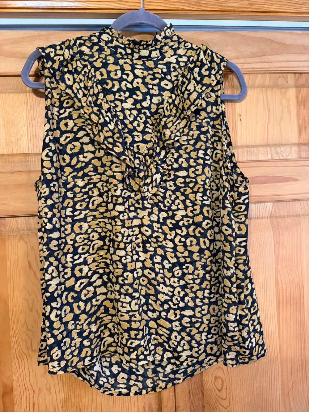 Who What Wear Black and Mustard Leopard-Print Ruffle Collar Sleeveless Top